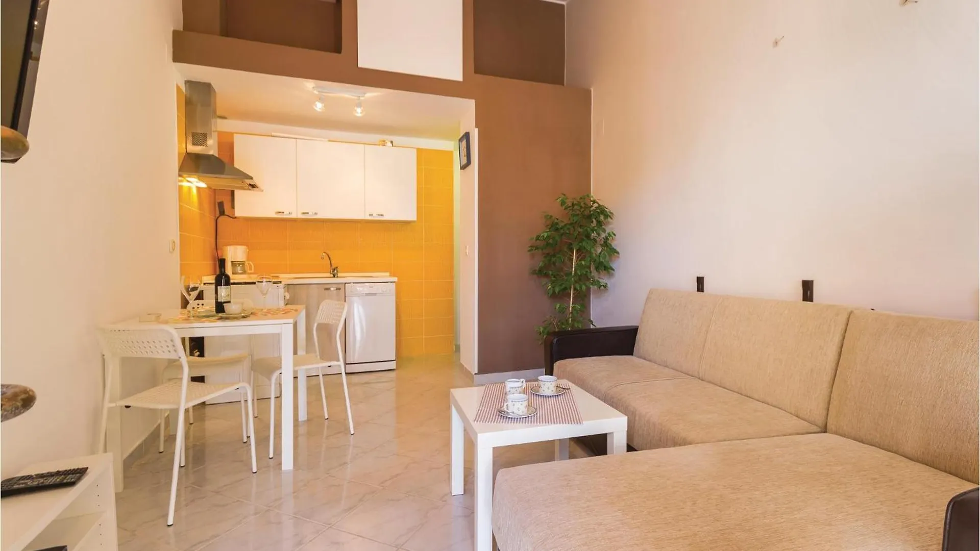 Nice Apartment In Fazana With Wifi